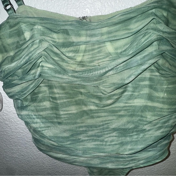 House of CB green pearl ivy bodysuit L - Picture 6 of 7